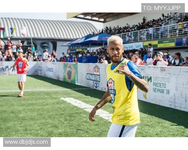 街头足球球星广告语创意灵感：激发你内心的无限热情与速度感